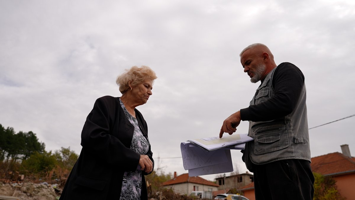 📽 Ëndrra 24-vjeçare: Shqiptarët e zhvendosur i gëzohen kthimit në veri Disa shqiptarëve të zhvendosur nga Mitrovica e Veriut më 1999, po iu rindërtohen shtëpitë e shkatërruara gjatë luftës. 🔗