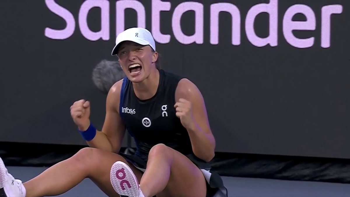 Just pure joy from Iga Świątek 🥰