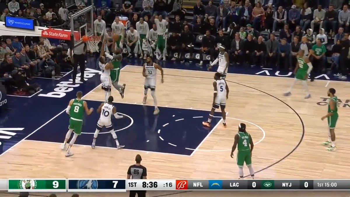 JAYLEN BROWN MY GOODNESS. 🔥🔥🔥🔥