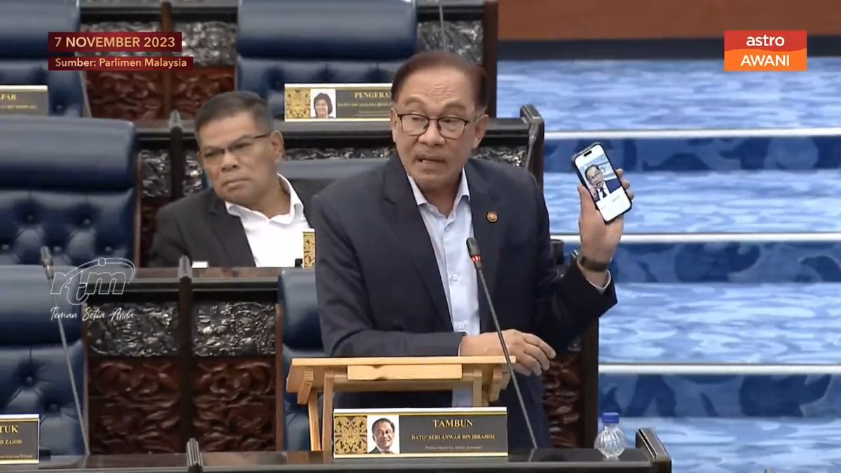"Mengapa saya marah? Gambar saya dan dibelakangnya bendera Israel. Jadi YB harus faham, YB pun rasa keras, rasa marah dengan Israel, saya pun begitu. Jadi apabila dibuat begitu walaupun tiada caption, saya rasa Harakah boleh betulkan" - Anwar Ibrahim #SisiTVParlimen