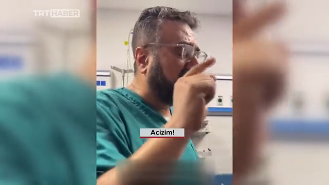 “İslam ve Arap ümmetini Allah’a şikayet ediyoruz. Zalim dünya ülkelerini Allah’a şikayet ediyoruz” Endonezya Hastanesi'nin Müdürü Doktor Atıf El-Kahlut, gözyaşları içinde isyan etti.