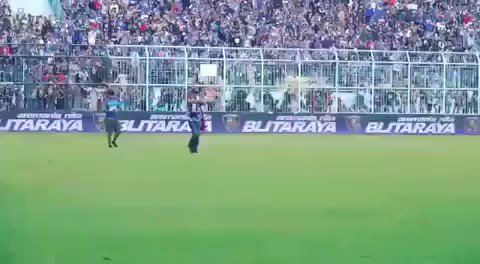 Tapi respect lah ama DonnaRUMma, sama-sama disawer penonton tapi reaksinya masih cool!