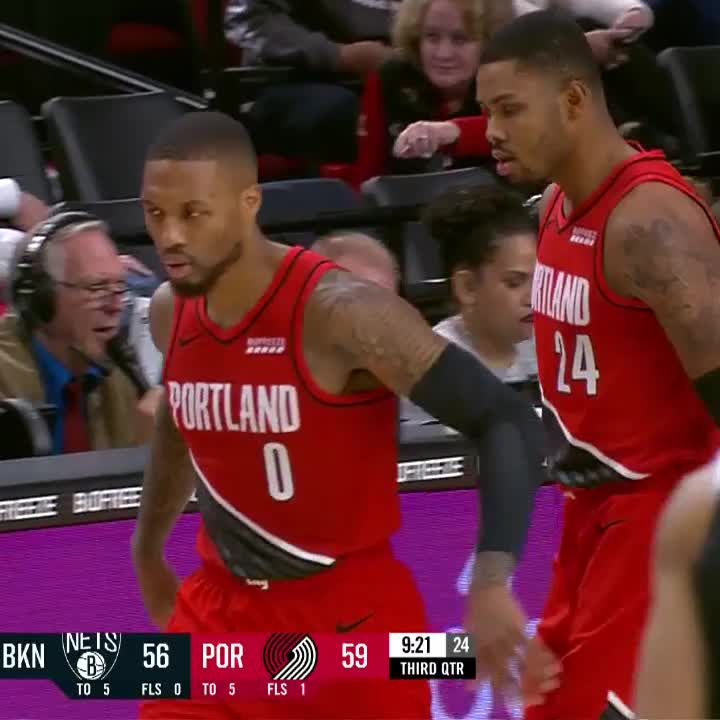4 years ago today, Damian Lillard scored the 1st of his 3 60-point games in a single season 🔥 60 PTS, 5 AST (19/33 FG) 61 PTS, 8 AST (17/32 FG) 61 PTS, 7 AST (17/37 FG)