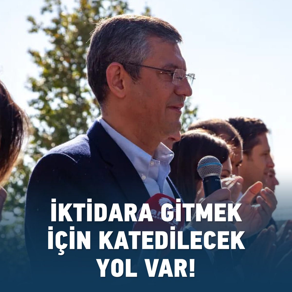 "Bir kere daha söylüyorum, geçmişten bugüne hatırladığım, içimde biriktirdiğim bir düşmanlık, alınacak bir intikam yok. İktidara gitmek için katedilecek yol var!" Genel Başkanımız Özgür Özel, Manisa dönüşü Esenboğa'da kendisini karşılamaya gelen partililerimize seslendi.