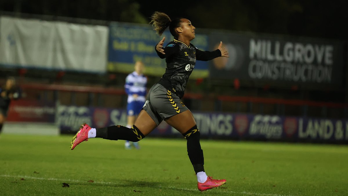 The match-winning moment 😍 Lexi 🤝 #ContiCup goals