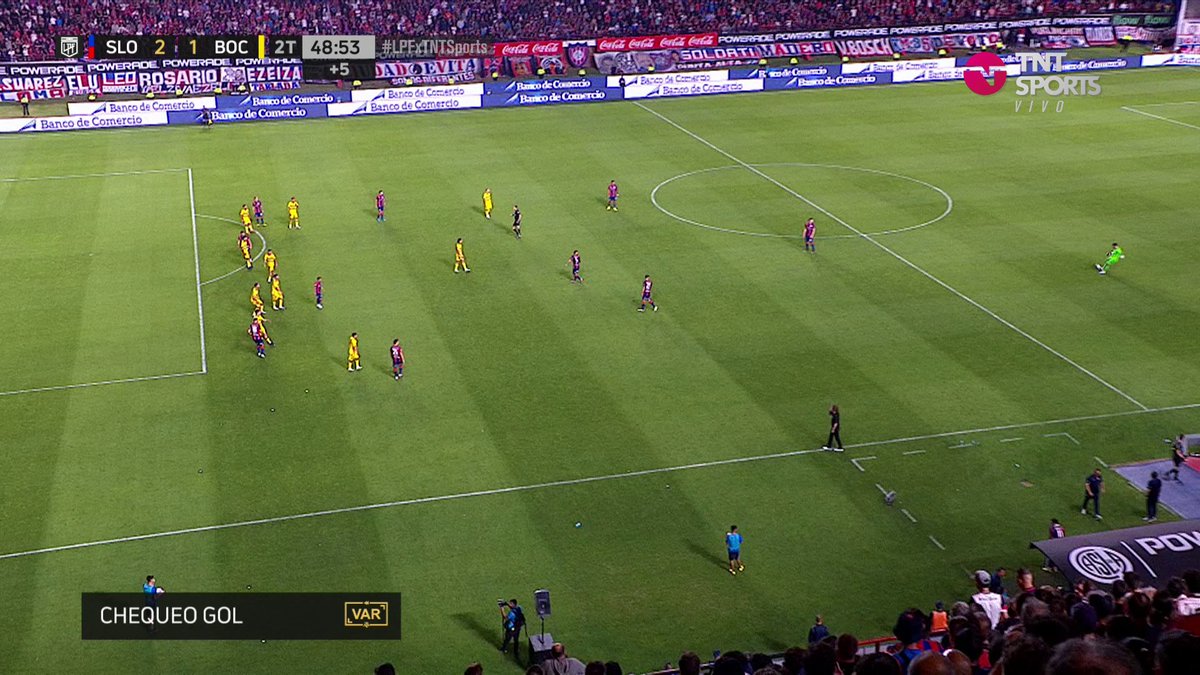 Así fue la jugada anulada de San Lorenzo que finalizaba en el gol de Perrito Barrios.