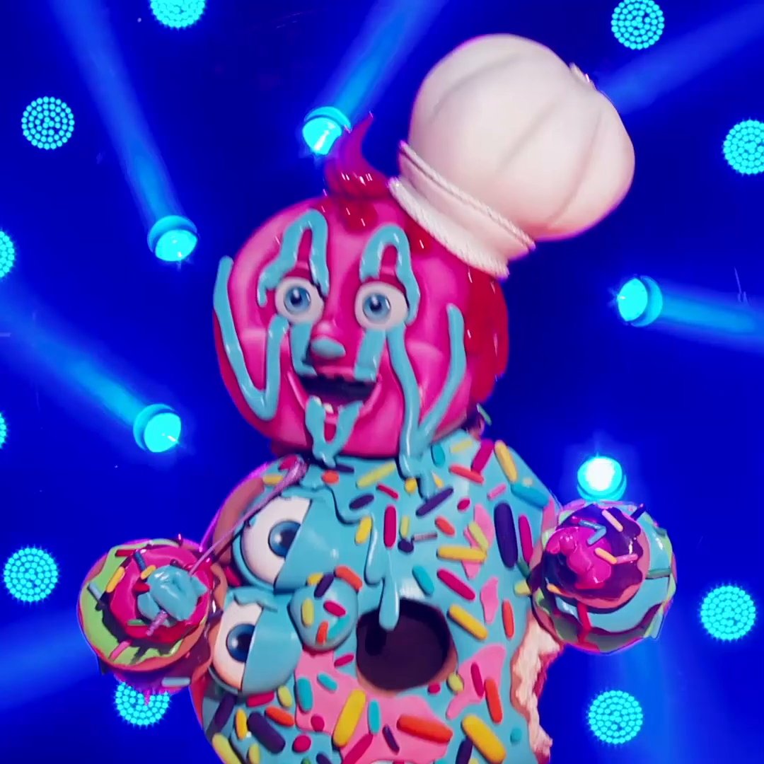 I'm hooked on a feeling I'm in love with #DonutMask! 🍩 #TheMaskedSinger
