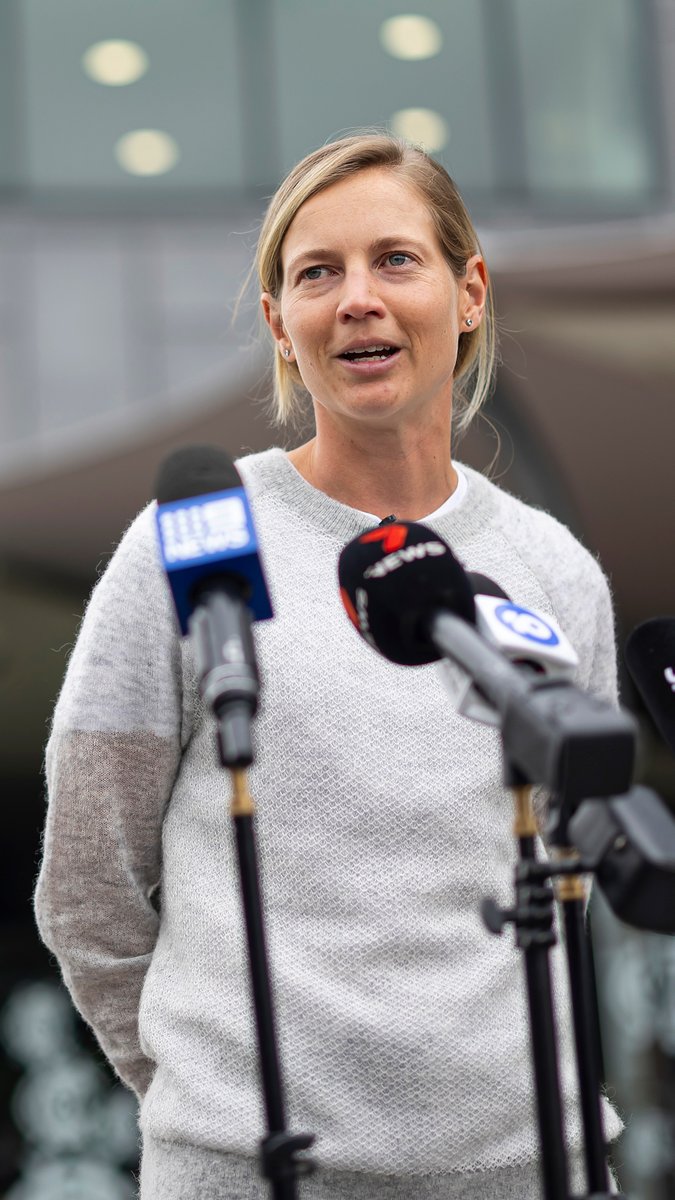 Emotional scenes at the MCG as Meg Lanning reflects on a peerless 13-year career in international cricket 🥺