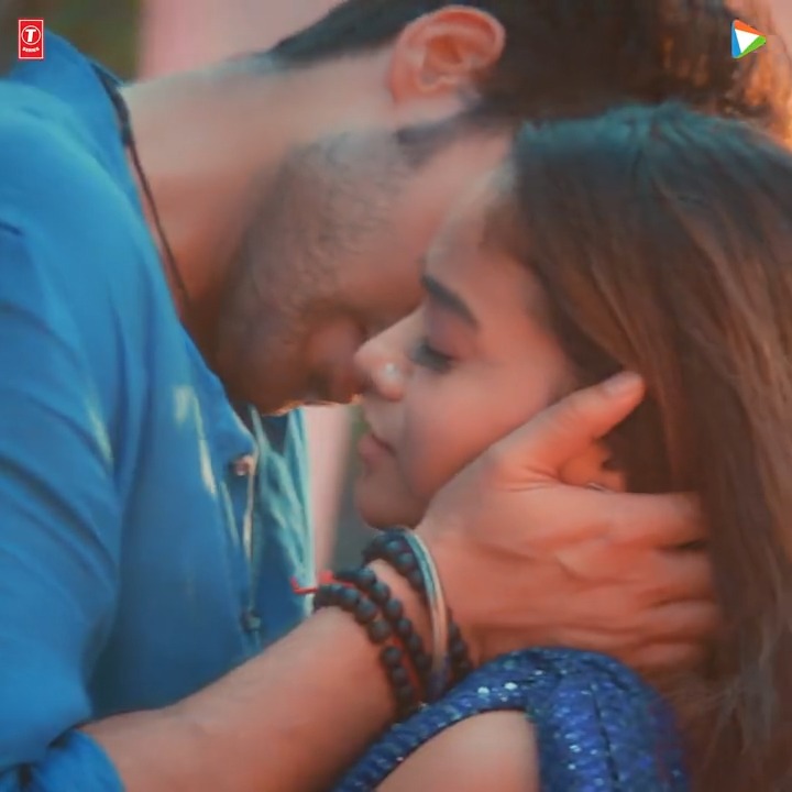 Close your eyes, feel the rain, and let the music of the song #BaarishKeAaneSe take you to a world where every note echoes the heartbeat of the storm. T-Series #BhushanKumar Tony Kakkar Shreya Ghoshal Parth Samthaan #ManishaRani #PrinceDubey