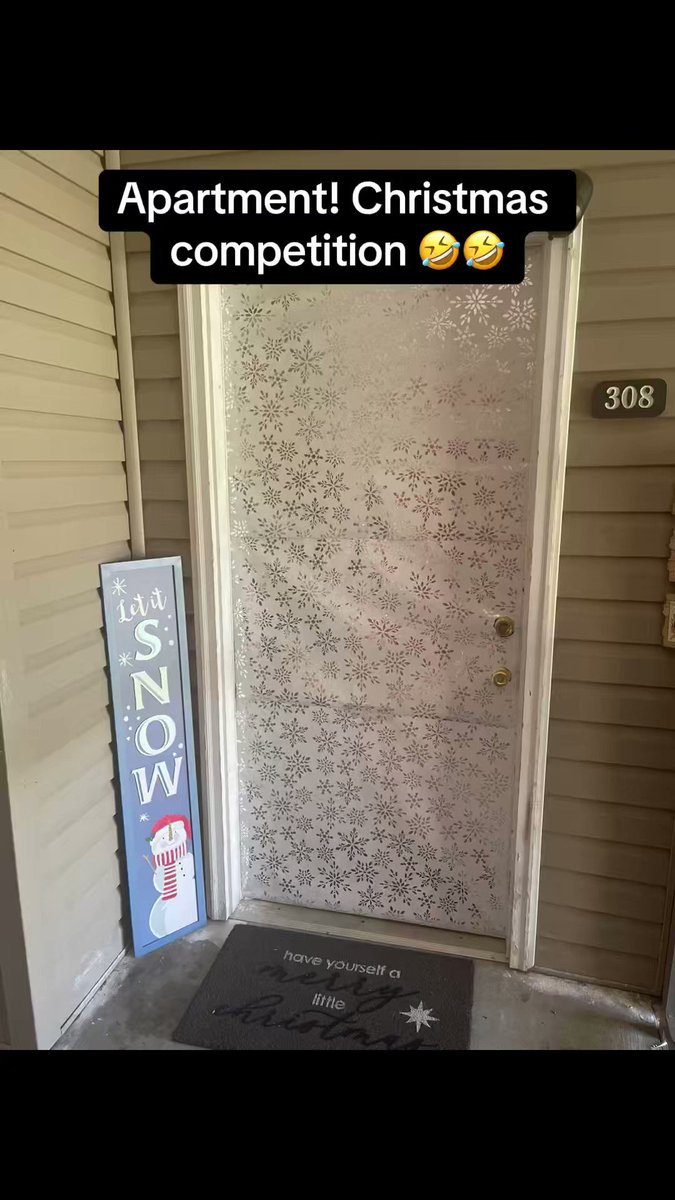 They had a secret decoration battle and I’m crying 😭😂😂