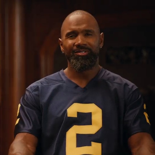 .Charles Woodson finally learned why Michigan doesn't have a mascot. Nissan #ad #NissanHeismanHouse