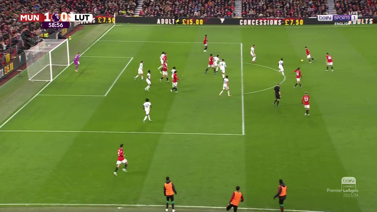 Goal! Man United finally make the breakthrough! Victor Lindelöf lashes home from close range. #beINPL #MUFC