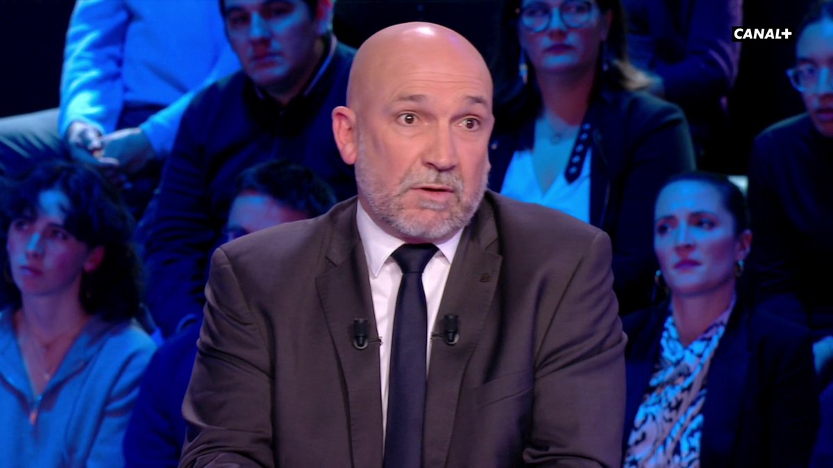 🎙️ "Je pense qu'il prend les gens pour des c***" Richard Dourthe donne son avis sur la prise de parole de Fabien Galthié face à la presse.