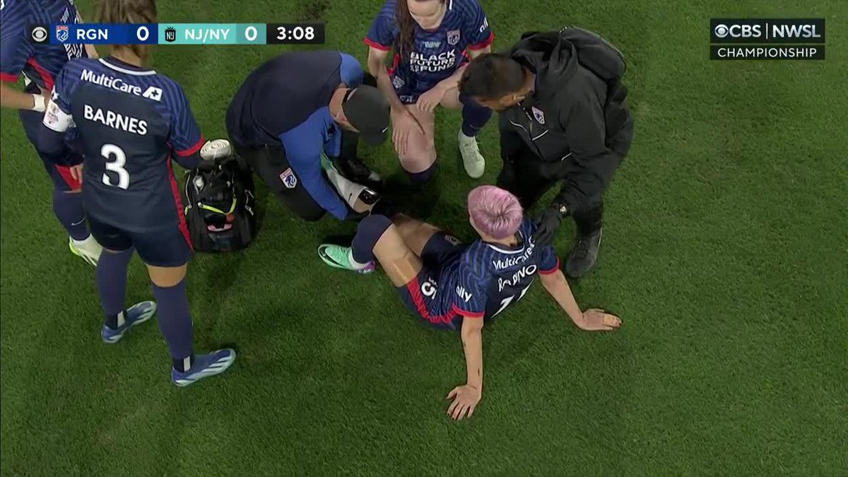 Megan Rapinoeโs final professional game was cut short as she limped off inside the first five minutes of the NWSL Final ๐ (via @AttackingThird)