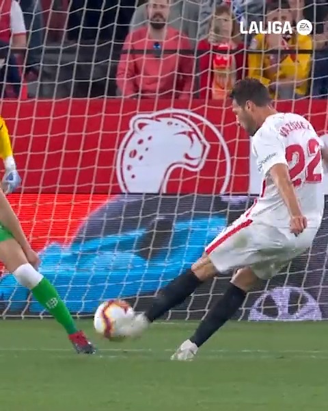 🗣⚽ ¡Y 'El Mudo' habló en #ELGRANDERBI en forma de 𝔾𝕆𝕃𝔸ℤ𝕆! ❤ Sevilla Fútbol Club ❤ #LALIGAEASPORTS