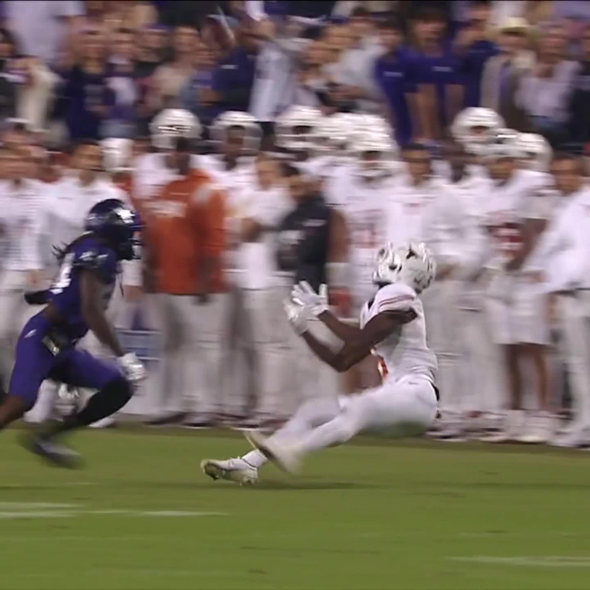 WHAT A PLAY BY ADONAI MITCHELL‼️
