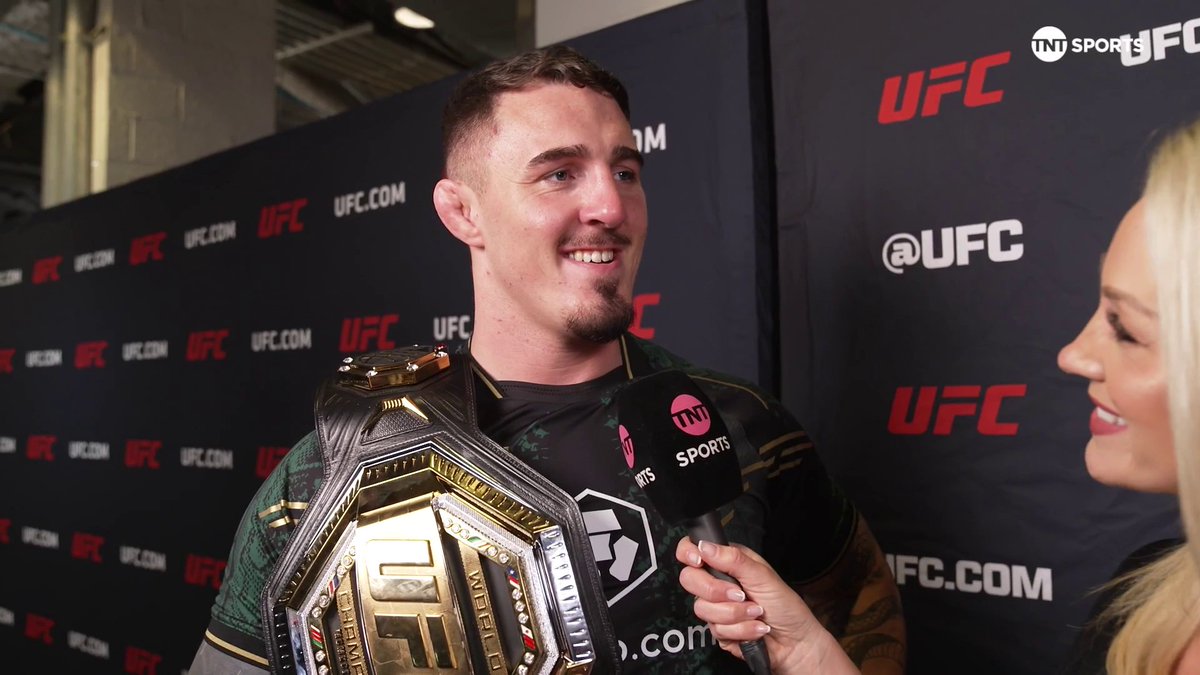 "Mission accomplished!" 🏆 "I want to fight on UFC 300!" 👀 Soak it in, Tom Aspinall you’ve done everyone proud 🇬🇧 🎙️ Caroline Pearce #UFC295