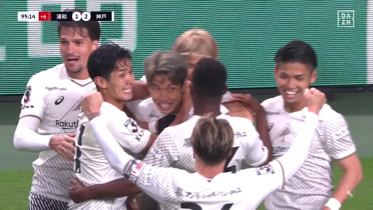 ／ 最後はエースがしっかりと試合を決めた！ ＼ GK前川黛也の素晴らしいパントキックから 大迫勇也が誰もいないゴールへ冷静に決めて 神戸が逆転し、J1首位の座をキープ！ 🏆明治安田生命J1リーグ第32節 🆚浦和×神戸 📺 #DAZN ライブ配信中 ＃浦和神戸