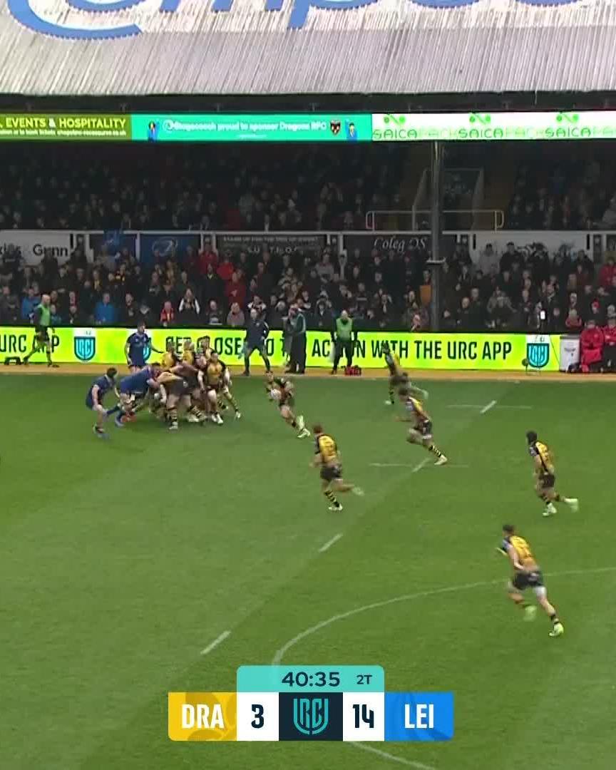 World class by Dan Sheehan - wins turnover/offload - gets back in support - 2v1 - try 👏👏 # DRAvLEI .