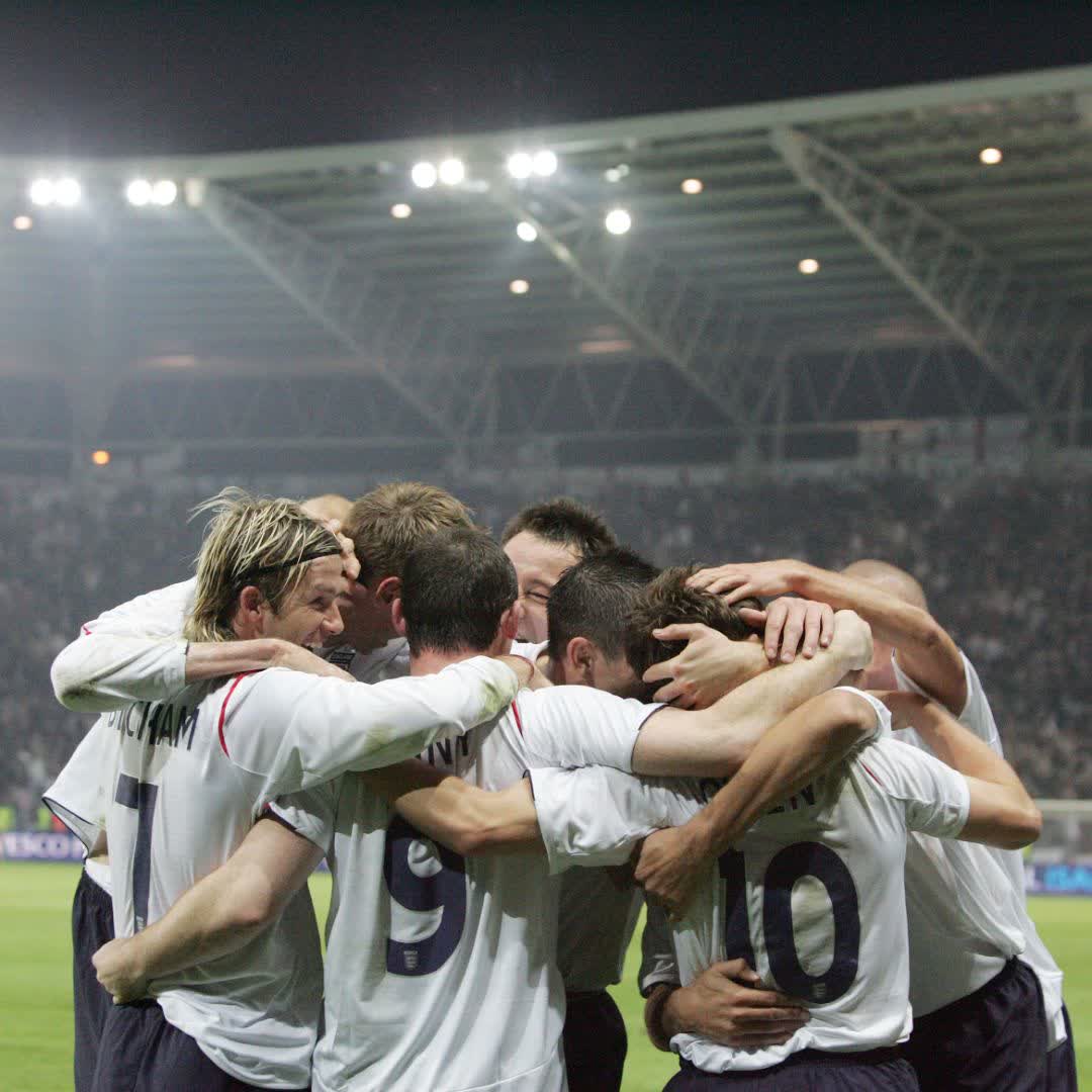 Last minutes don't come much crazier than this 🤯 #OnThisDay in 2005, a late goal from Michael Owen sealed a dramatic win for the #ThreeLions against Argentina in Geneva!