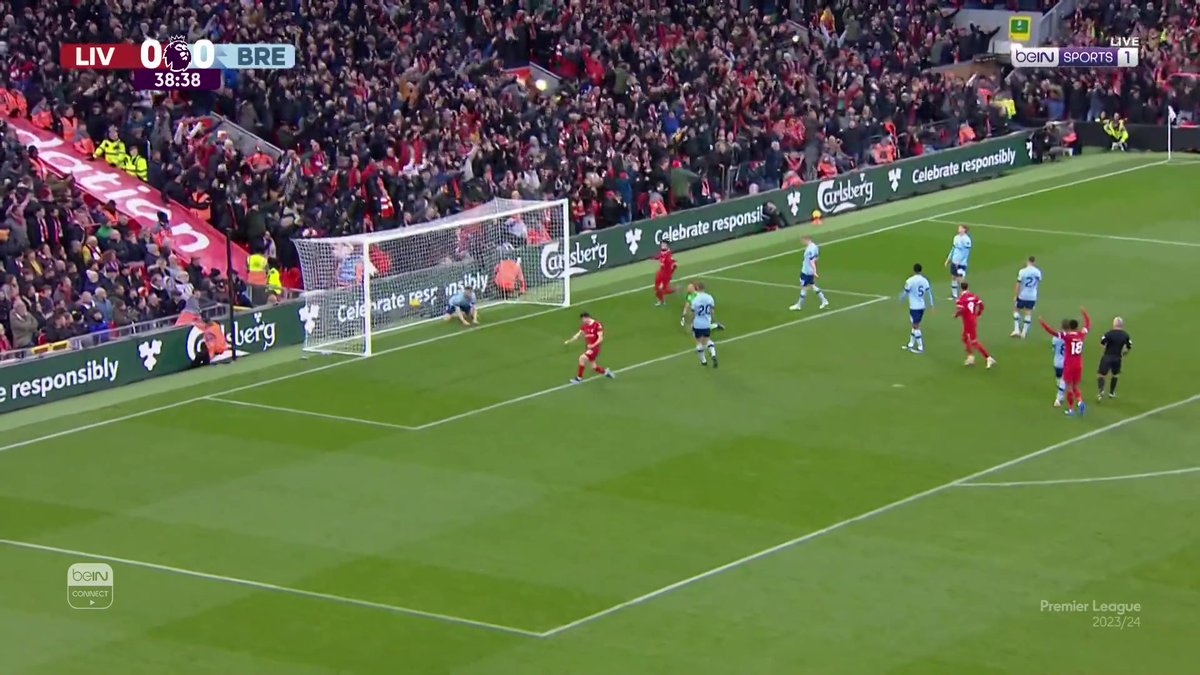 محمد صلاح يفتتح التسجيل لليفربول في شباك برينتفورد #الدوري_الإنجليزي_الممتاز #ليفربول_برينتفورد