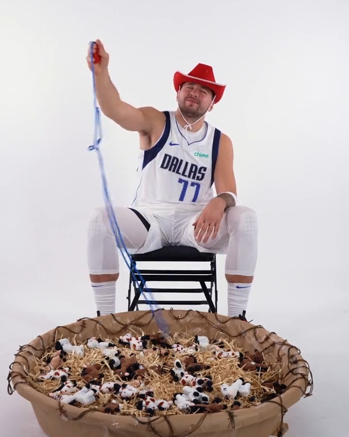 Everyone loves a compliment 🤠 @luka7doncic &amp; @kyrieirving dish out kind words for their teammates, Texas style 🫶 #MFFL