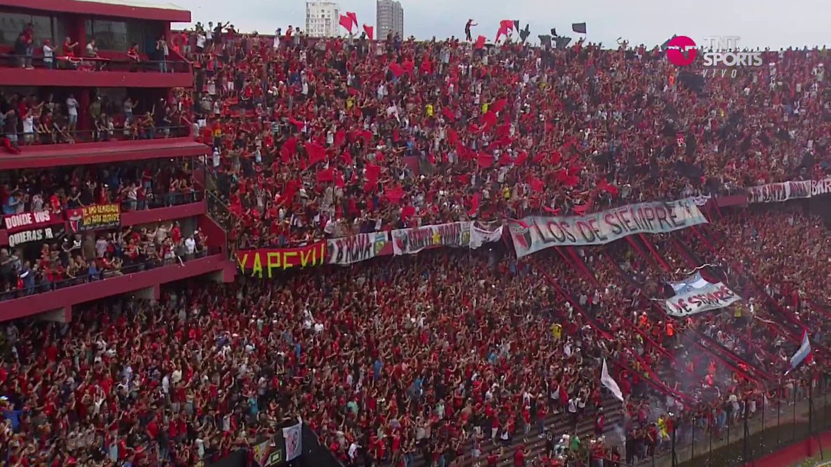 ¡Tremendo recibimiento! Fiesta en el estadio de Club Atlético Colón ⭐ 🔝