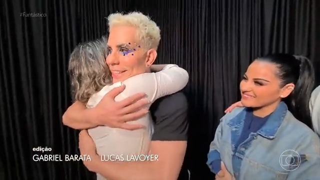 Meio que chorando com a fã que ficou cega após o show de 2006 se reencontrando com o RBD e realizando seu sonho 😭 #Fantástico
