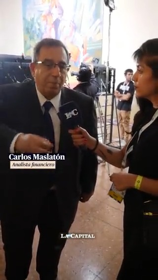 🎙️ @carlosmaslaton analizó el debate presidencial: “Massa me pareció excepcional. Persona idónea para la función pública frente a un Milei débil, perdido, sin argumentos, diciendo cosas sin ganas. Te diría que hasta Milei no tiene ganas ya de ser presidente”.