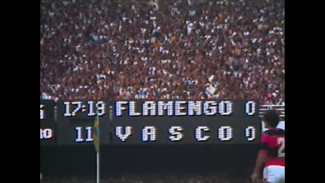 Como um dirigente foi capaz de transformar o clássico entre Vasco e Flamengo? 🧐 A série "A Mão do Eurico", disponível a partir desta segunda-feira no Globoplay, mostra a história do cartola que viveu entre conquistas e polêmicas ➡