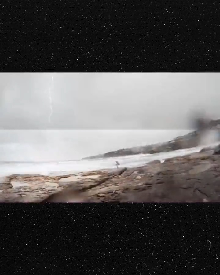 Aussie lad has a hilarious reaction after lightning strikes dangerously close to him and his girlfriend Somehow, you can understand every word despite it also making no sense 😂😂