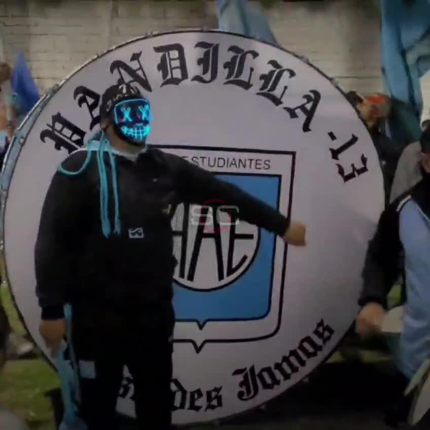 ¿Estudiantes de Río Cuarto tiene el bombo más grande del fútbol argentino?