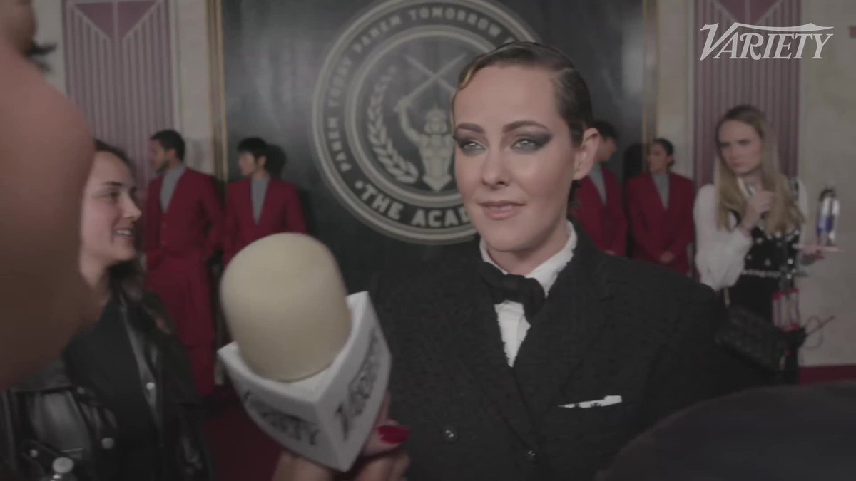 Jena Malone recalls the day she filmed Johanna Mason's elevator scene in #HungerGames sequel "Catching Fire."