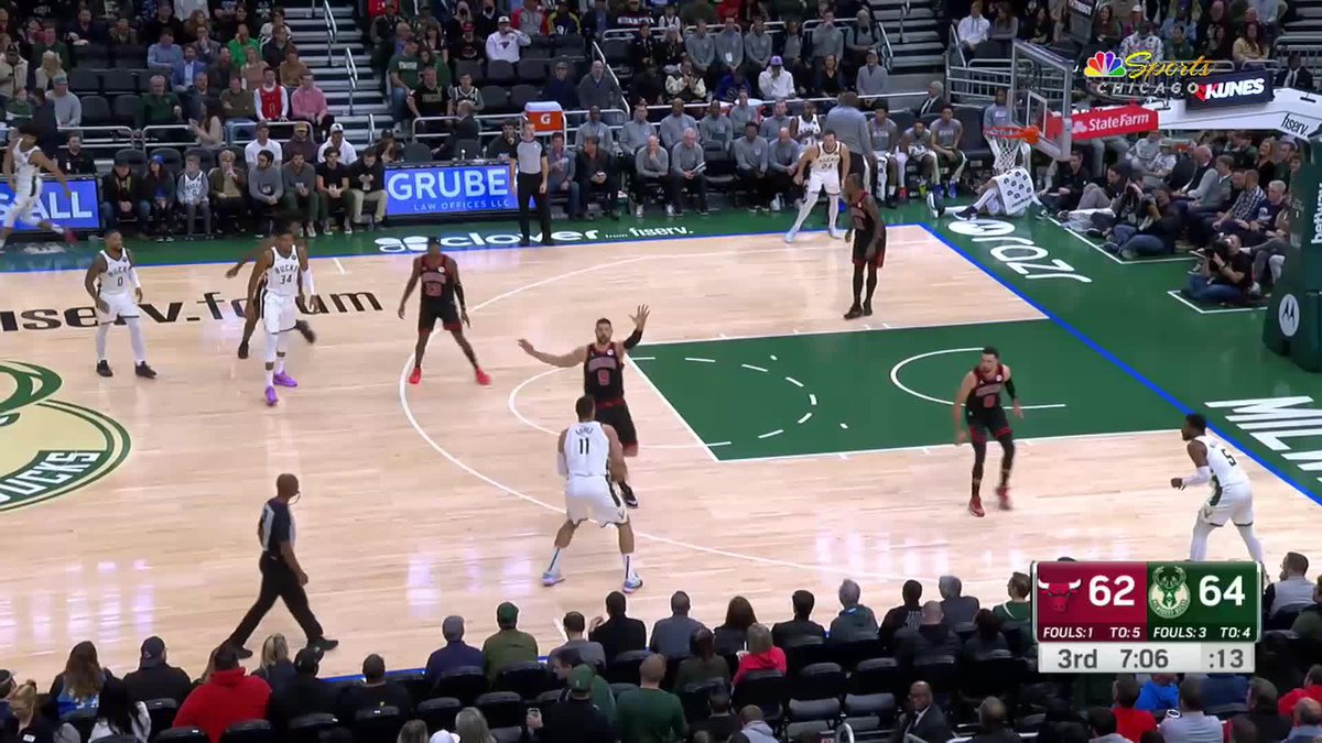 WHAT A 360 PASS BY DEEBO 🌪️ NBC Sports Chicago | DeMar DeRozan