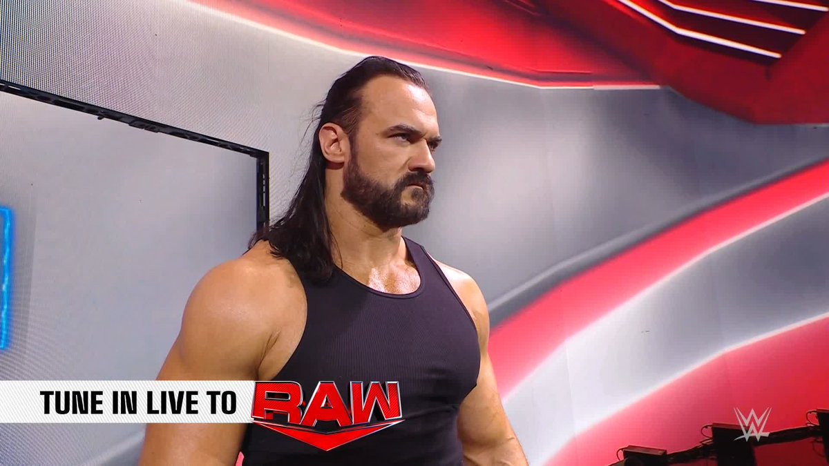 WHAT IS GOING ON RIGHT NOW?! #WWERaw