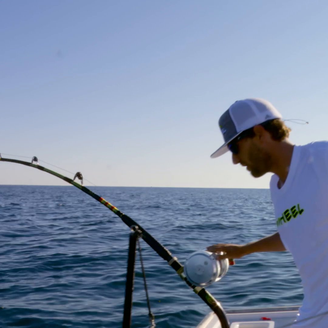 When you're fishing solo, but the tuna didn't get the memo 🐟 Stream all seasons of #WickedTuna on Disney+ and Hulu!