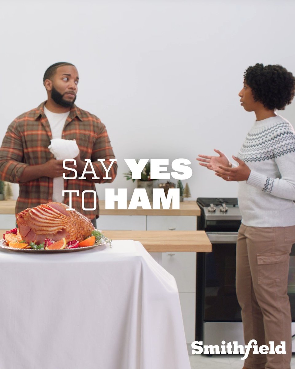 What’s your favorite Thanksgiving recipe that you love shaking up by adding meat to it? Tell us the recipe below for the chance to win some Smithfield merch this Holiday season🦃🍂 #ShakeupTheHolidays