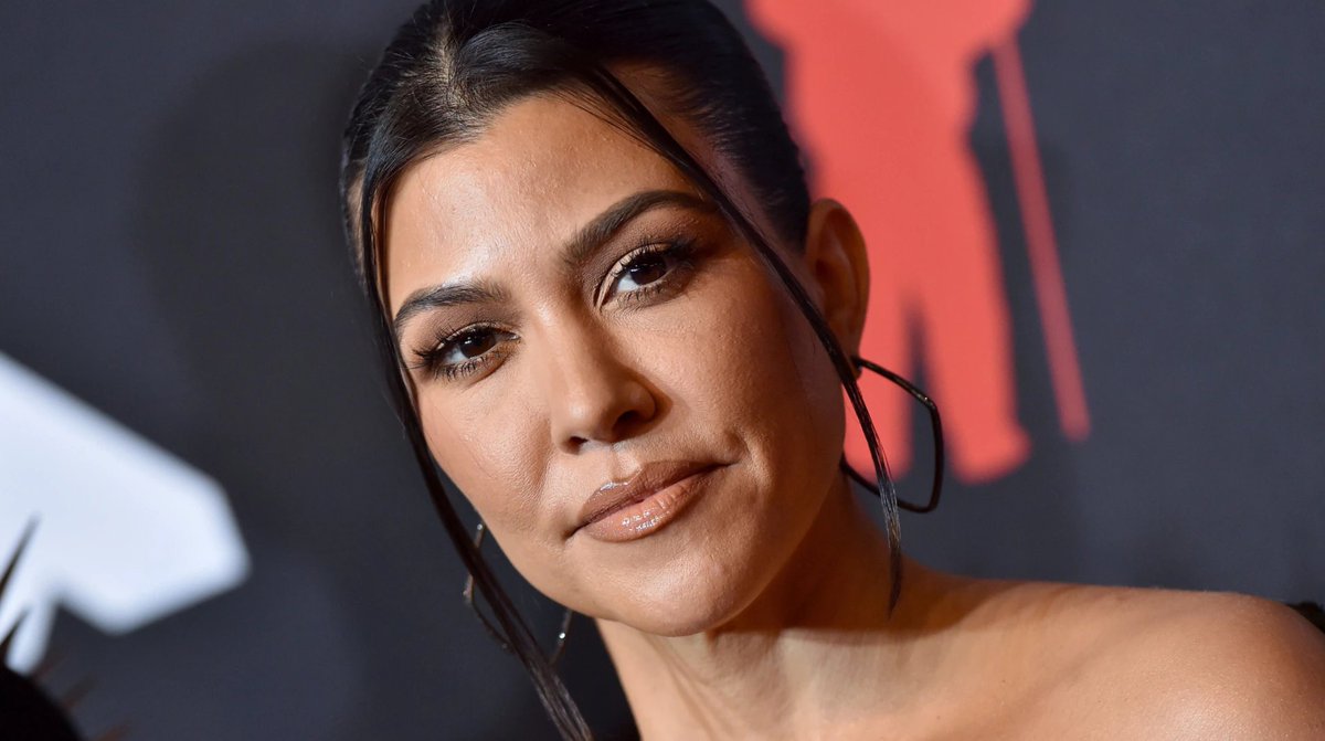 Kourtney Kardashian admits she misses her "b**chy" self. 😳