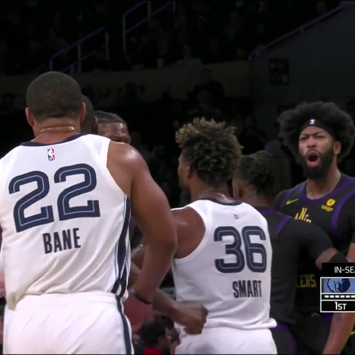 Things got heated between the Lakers and Grizzlies 😳