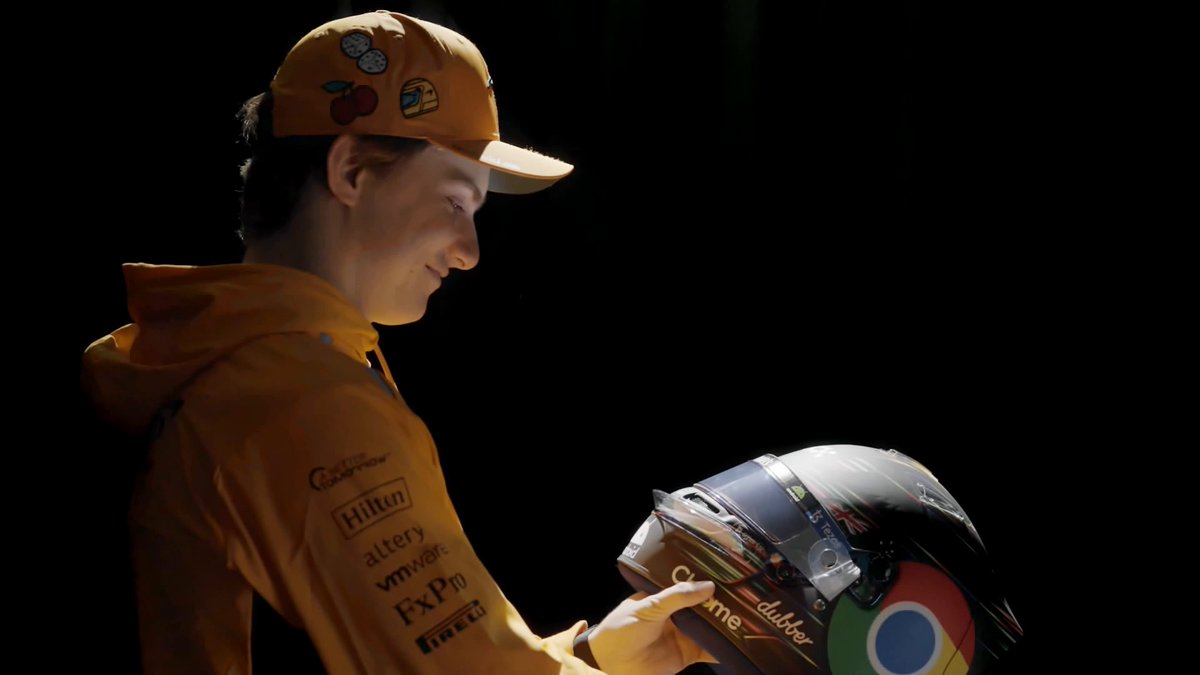 Speed looks cooler in the dark. 😎🌙 We partnered with Oscar Piastri on this one-of-a-kind, custom designed Chrome Dark Mode helmet ahead of this weekend's #LasVegasGP. McLaren Mastercard Formula 1 Team