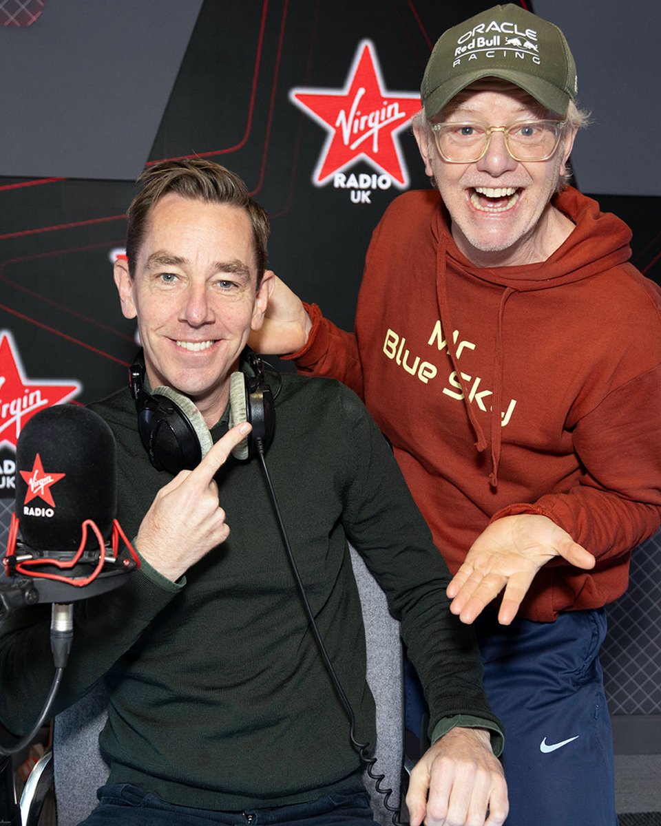 🚨 ANNOUNCEMENT! Ryan Tubridy is joining Virgin Radio! He’ll be hosting Monday-Friday from 10am-1pm and starts with us in January 📻 Welcome to the station ❤️ #RyanTubridy Dublin's Q102 #ChrisEvansBreakfastShow