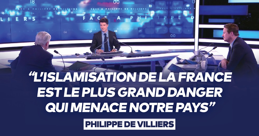 Prières dans une salle d'embarquement de l'aéroport Roissy-Charles de Gaulle : cette occupation de l'espace public est un test, un signal, recommandé par les Frères Musulmans. On ne peut pas laisser passer cela. L'#islamisation de la France est le plus grand danger qui menace la survie de notre pays. 🔴Voir l'émission complète : #FaceAPhilippeDeVilliers #FADV #CNews