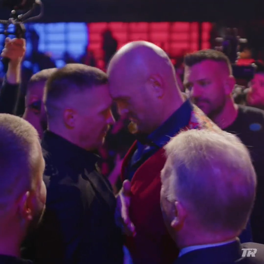 FOR THE HEAVYWEIGHT CROWN 👑 FOR LEGACY. We’ve officially entered the Ring of Fire. #FuryUsyk