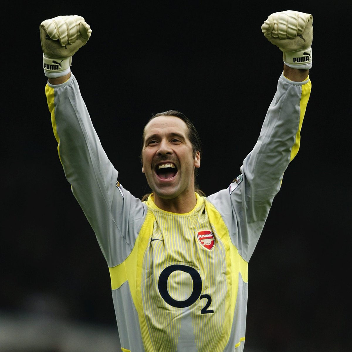 Some of the greatest saves in Arsenal history 🧤