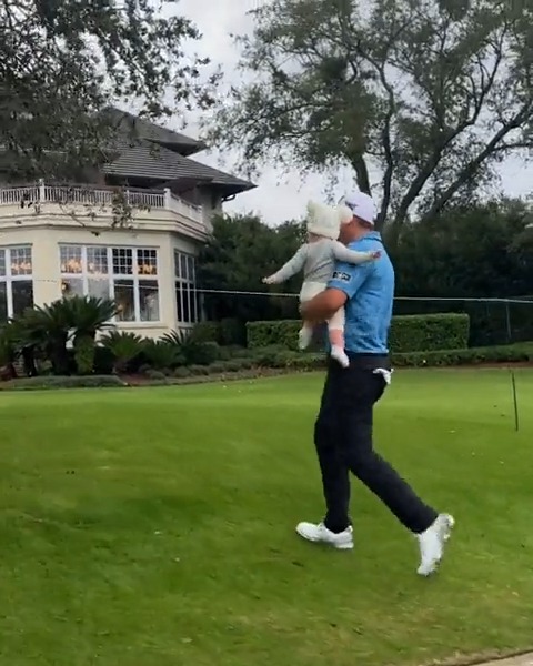 Dad duty starts the minute @JustinLower_1 finishes his round 😊