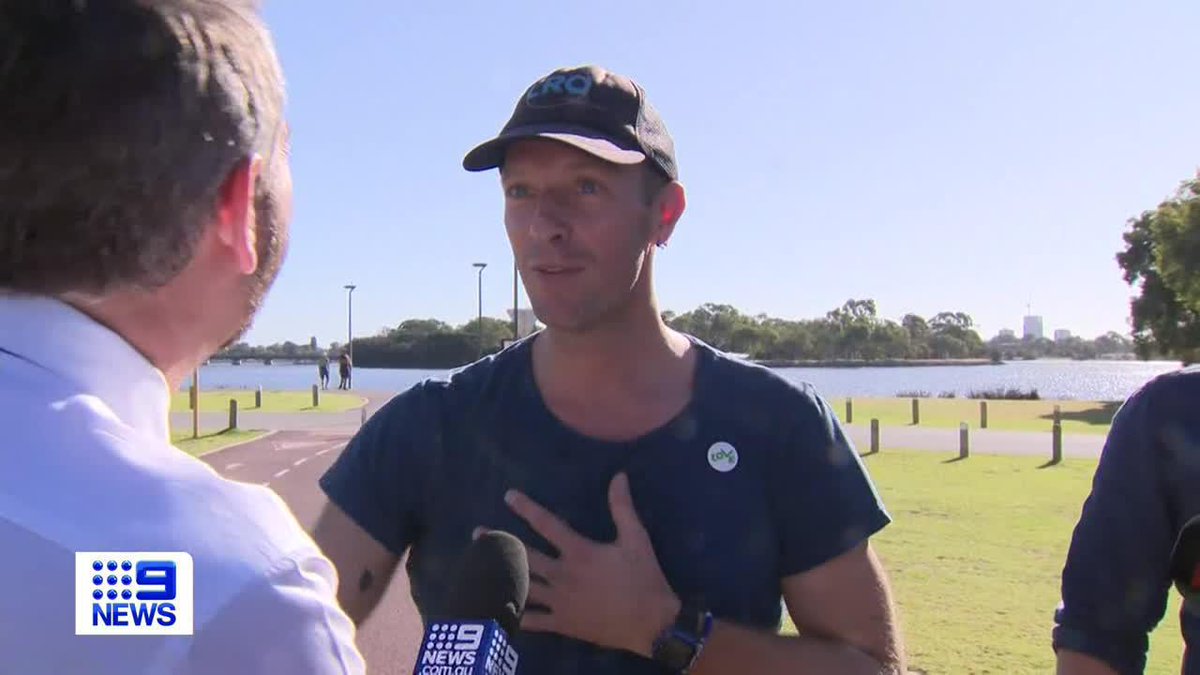 Perth has been given a first glimpse at Coldplay frontman Chris Martin, stepping out of his luxury hotel barefoot to soak in the WA sun. It comes 24 hours before two back-to-back concerts here. #9News