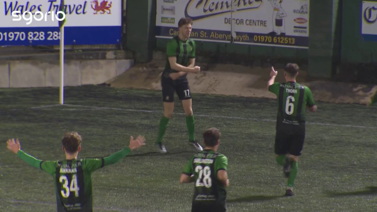 LUCA HOGAN 🔥😮💨 Yr eilydd yn dod a Aber yn gyfartal gyda ergyd wych i'r gornel uchaf! CPD Tref Aberystwyth Town FC 2-2 Bala Town FC #JDCymruPremier | JD Cymru Leagues 🏴