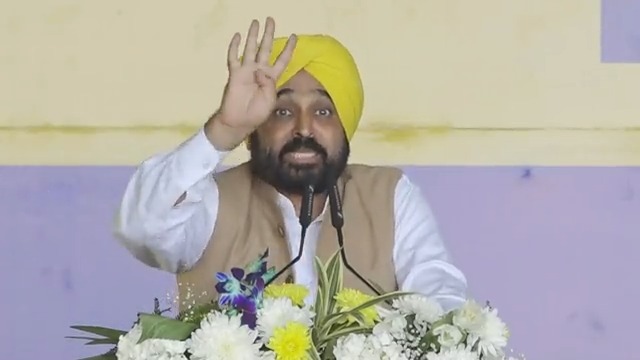ਹੁਣ ਤੱਕ ਪੰਜਾਬ ‘ਚ ਸਿਰਫ਼ 4 ਮੈਡੀਕਲ ਕਾਲਜ ਸੀ..ਇੱਕ ਗੋਰਿਆਂ ਨੇ ਬਣਾਇਆ..ਤੇ ਬਾਕੀ 75 ਸਾਲਾਂ ‘ਚ 3 ਬਣਾਏ …ਹੁਣ ਅਸੀਂ ਸਿਰਫ਼ 1.5 ਸਾਲ ‘ਚ 5 ਮੈਡੀਕਲ ਕਾਲਜ ਖੋਲ੍ਹਣ ਜਾ ਰਹੇ ਹਾਂ..