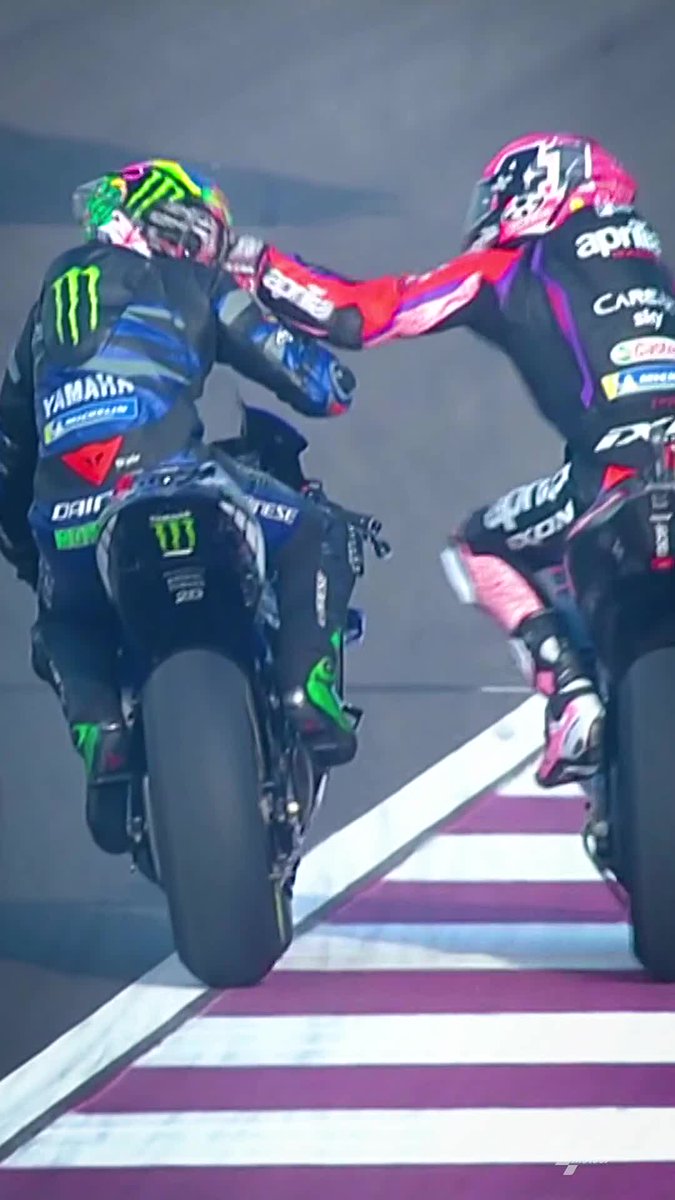 Tempers flared between Aleix Espargaró and Franco Morbidelli in FP2 earlier on! 😱 The Spaniard has been fined and handed a 6-place grid penalty for Sunday's race ⚠️ #QatarGP 🇶🇦