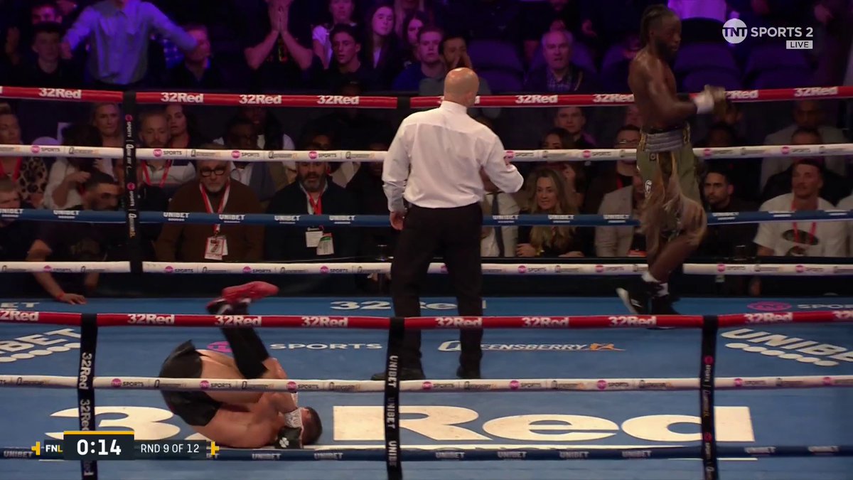 THE KIP UP! 😂 #BallDogboe | #BentleyHeaney